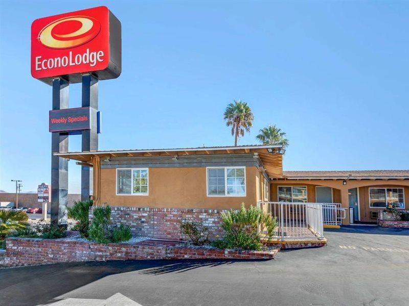 Econo Lodge On Historic Route 66 Barstow Exterior photo
