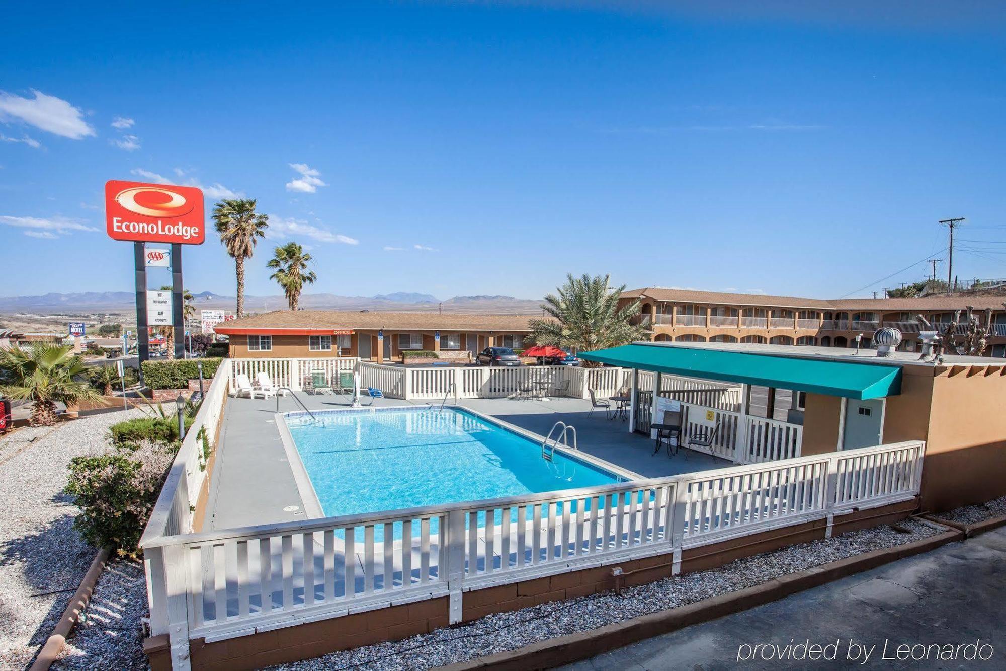 Econo Lodge On Historic Route 66 Barstow Exterior photo